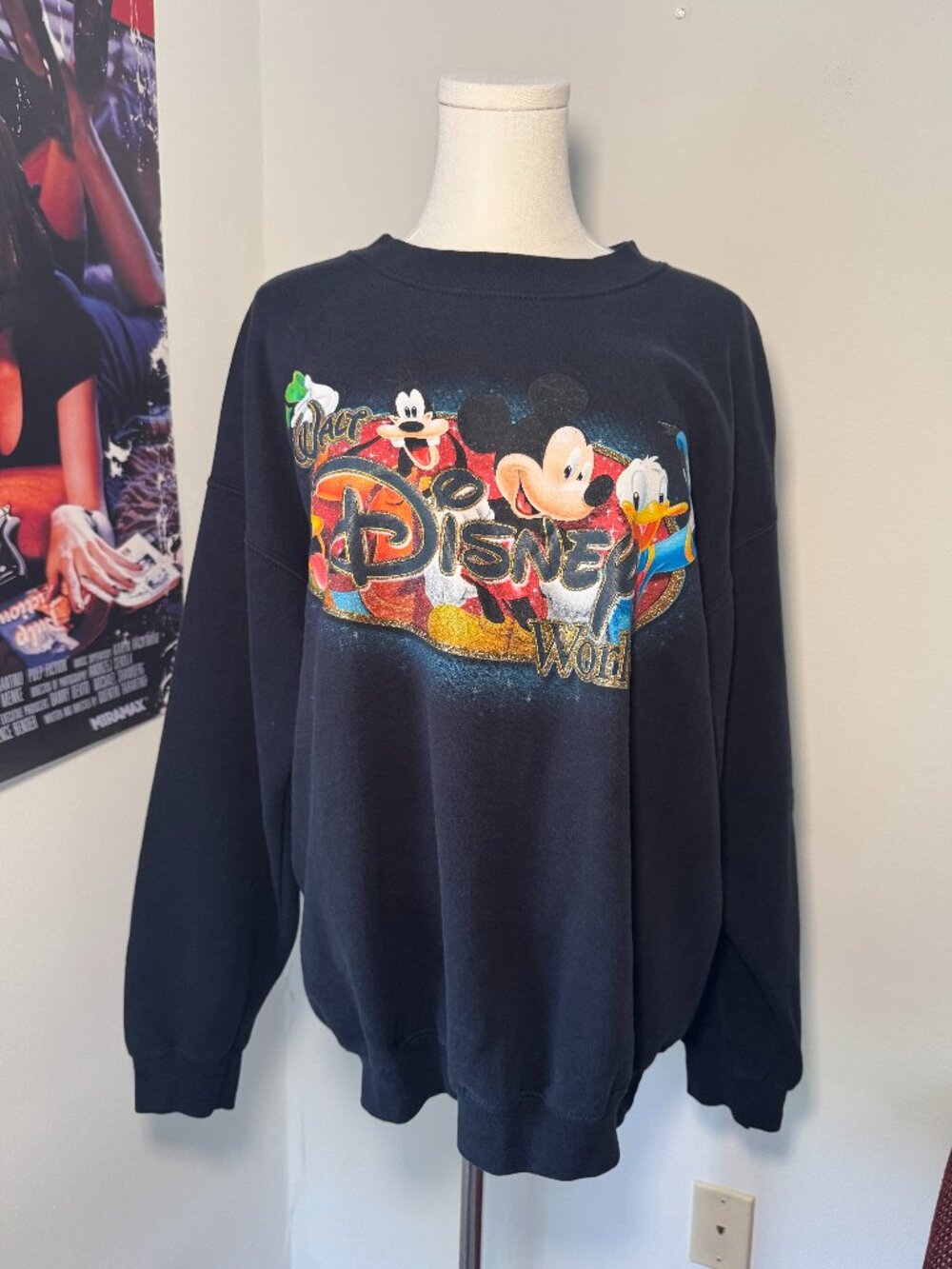 Vintage Disney Walt Disney World  Character Sparkle Black Crewneck Sweatshirt